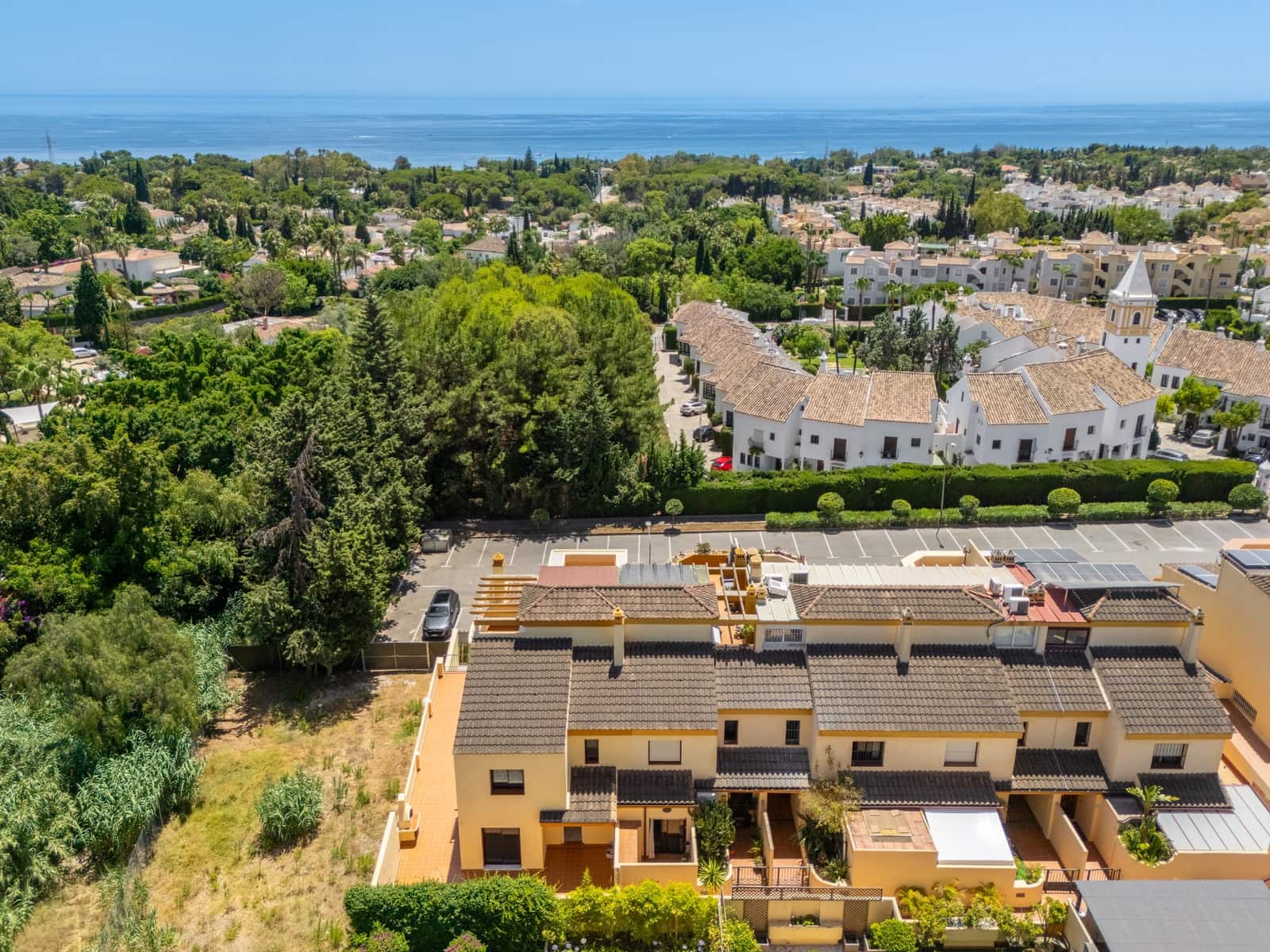 3 quarto Moradia Geminada para venda em Marbella com piscina garagem - 1 400 000 € (Ref: 9990382)