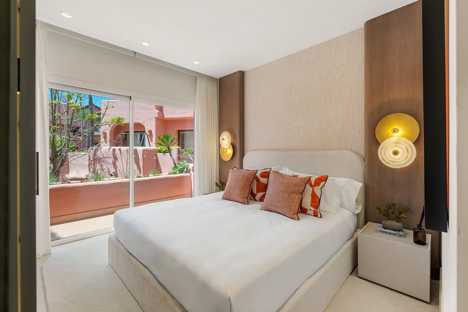 3 quarto Apartamento para venda em Estepona com piscina garagem - 2 395 000 € (Ref: 9993918)