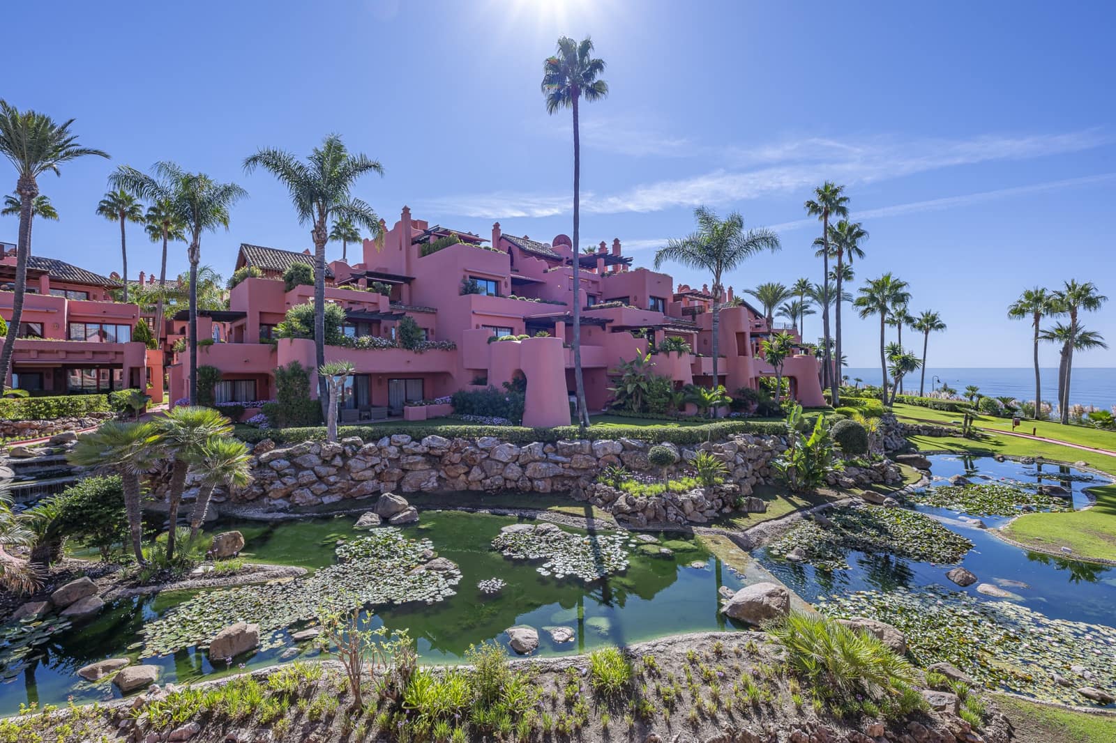 3 quarto Apartamento para venda em Estepona com piscina garagem - 2 395 000 € (Ref: 9993918)