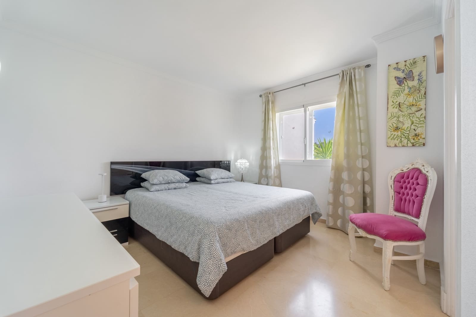 3 sypialnia Dom na sprzedaż w Estepona z basenem garażem - 795 000 € (Ref: 9998794)