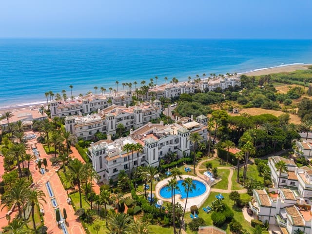 3 soveværelse Byhus til salg i New Golden Mile, Estepona med swimmingpool garage - € 795.000 (Ref: 9998794)
