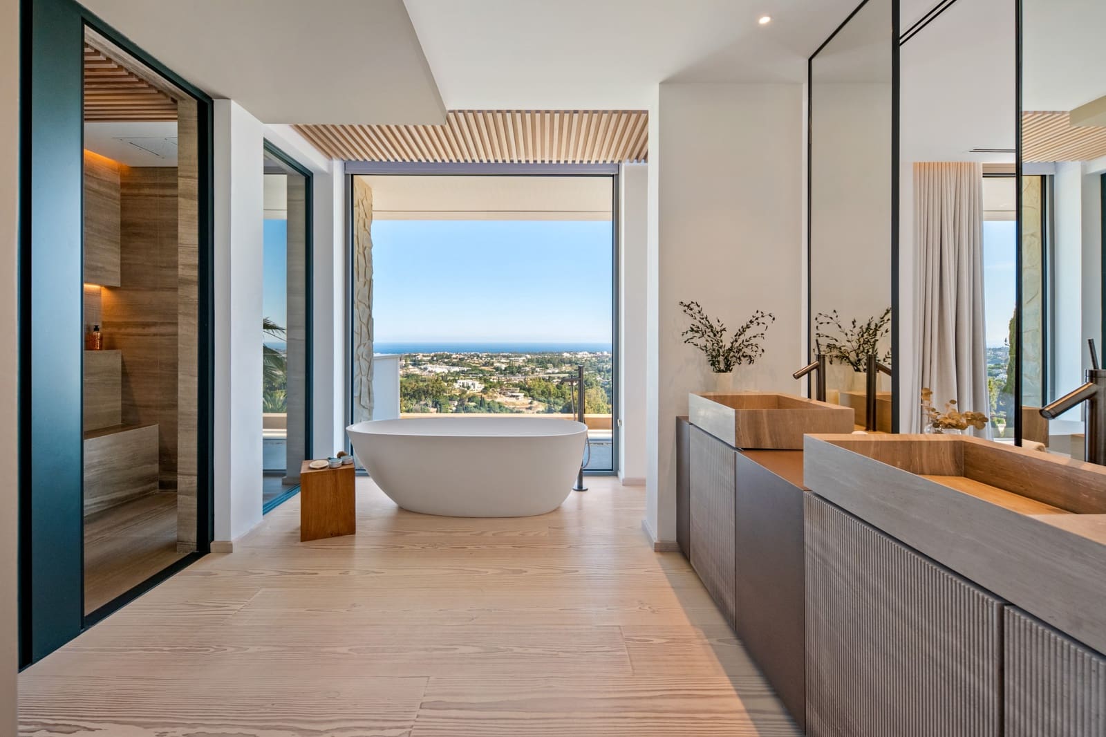 6 slaapkamer Villa te koop in Benahavis met zwembad garage - € 10.495.000 (Ref: 9998795)