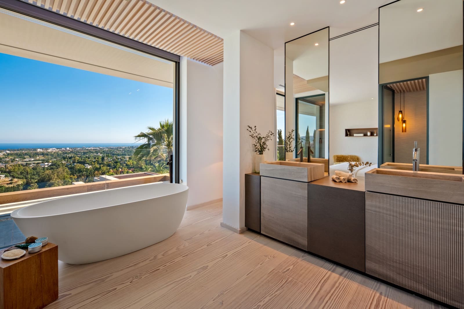 6 slaapkamer Villa te koop in Benahavis met zwembad garage - € 10.495.000 (Ref: 9998795)