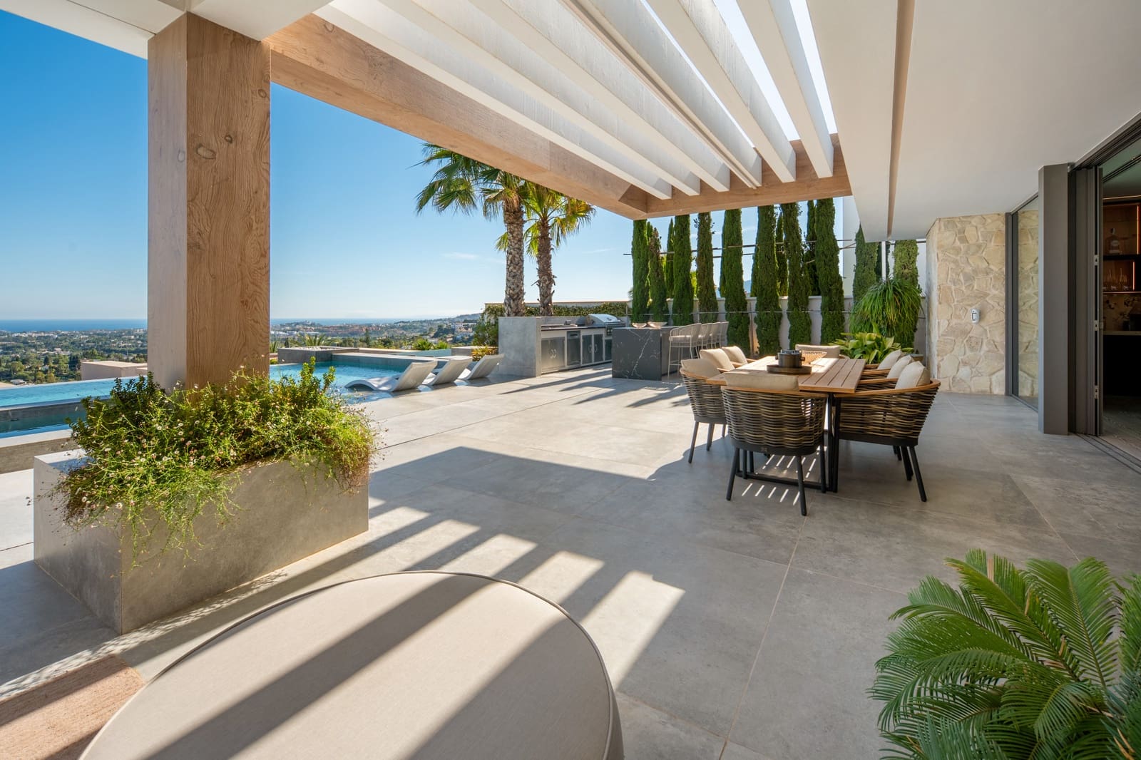 6 slaapkamer Villa te koop in Benahavis met zwembad garage - € 10.495.000 (Ref: 9998795)