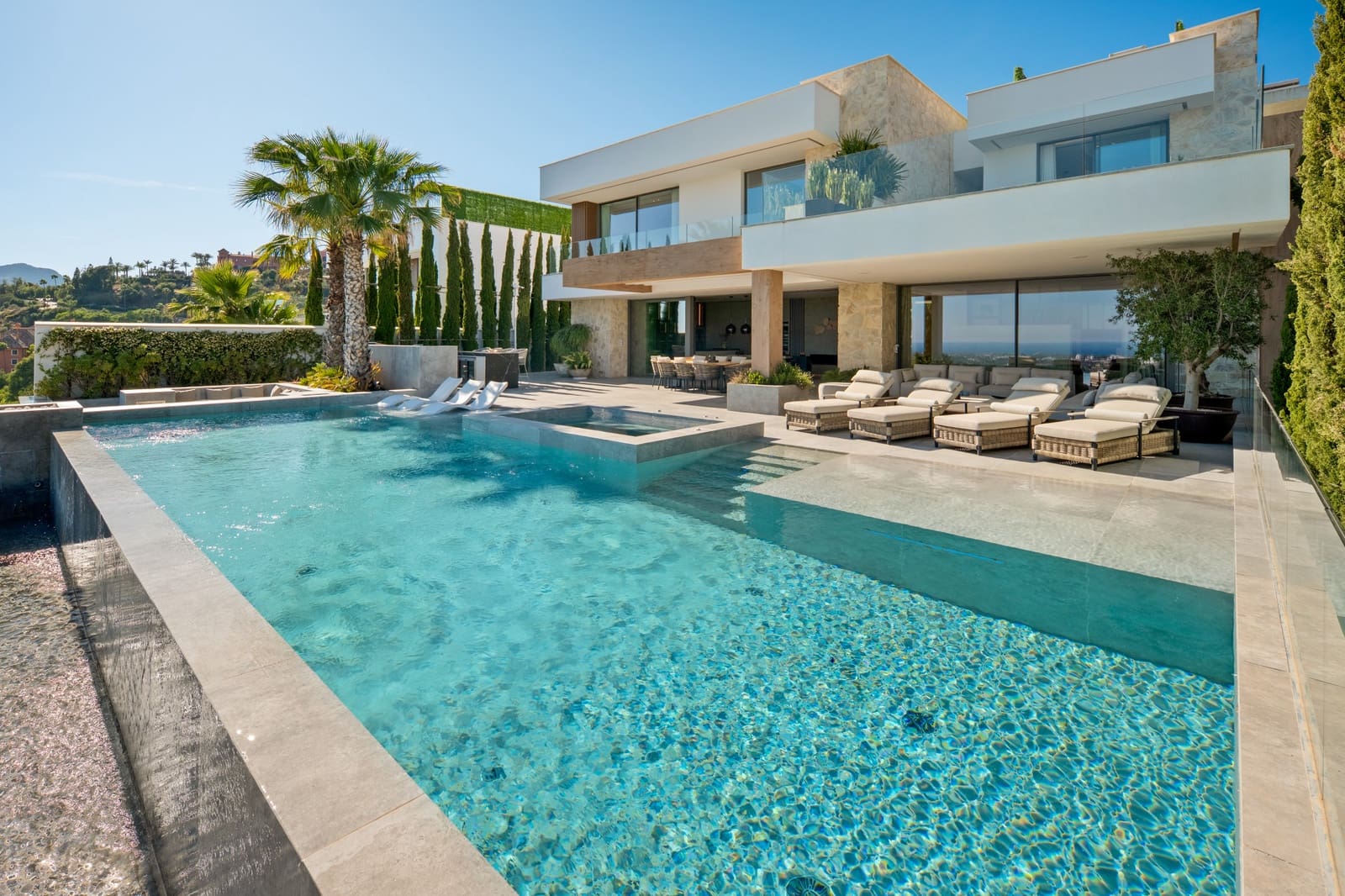 6 slaapkamer Villa te koop in Benahavis met zwembad garage - € 10.495.000 (Ref: 9998795)