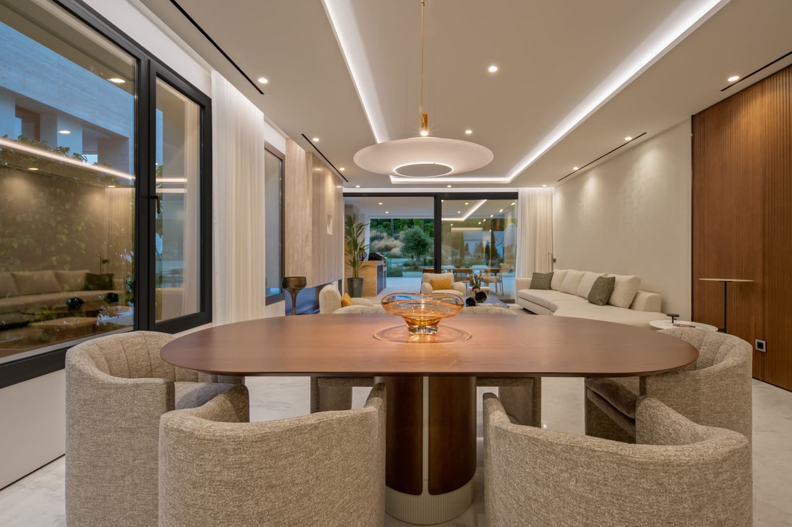 4 chambre Appartement à vendre à Marbella avec piscine garage - 4 850 000 € (Ref: 9998796)