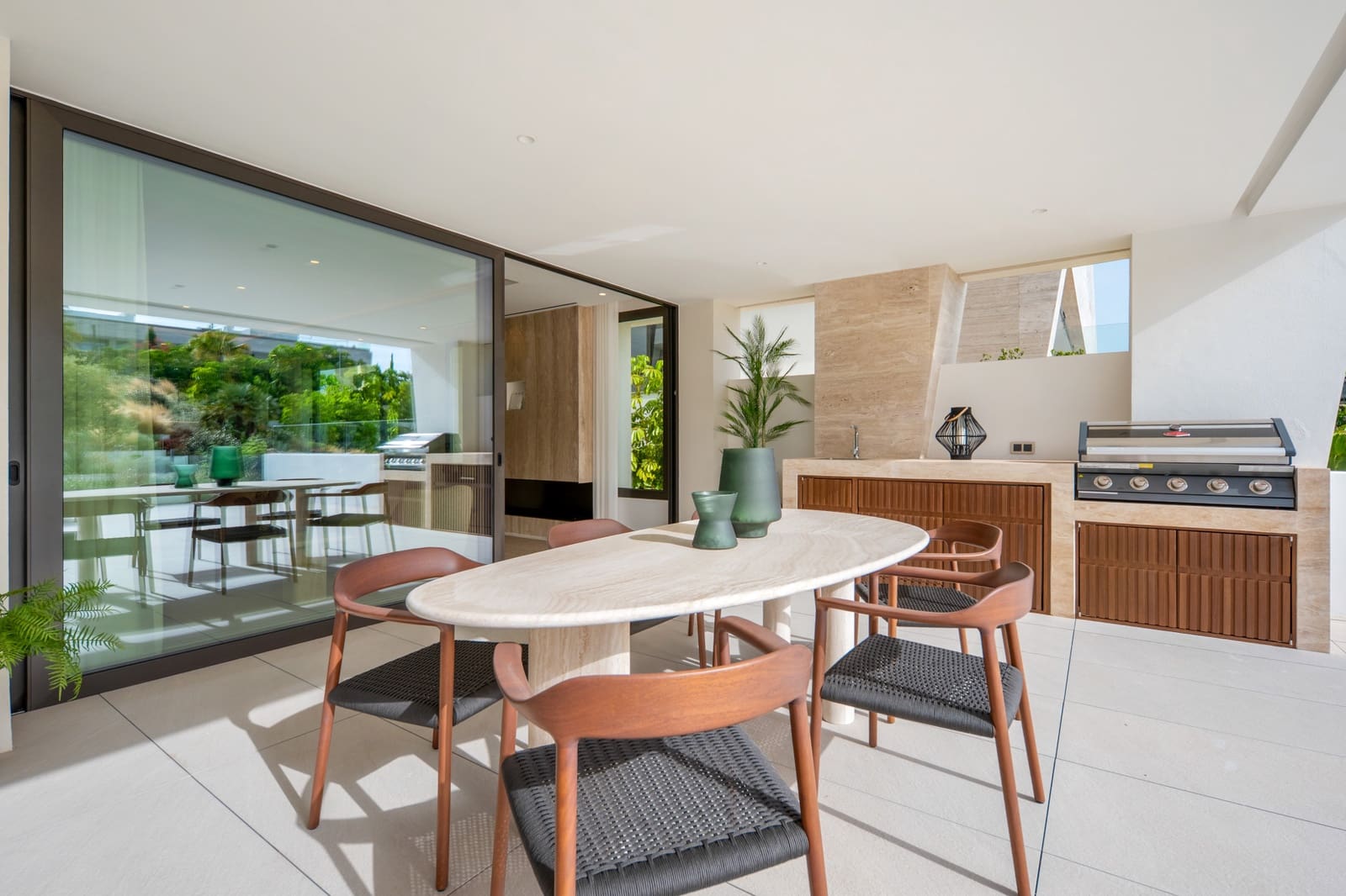 4 chambre Appartement à vendre à Marbella avec piscine garage - 4 850 000 € (Ref: 9998796)
