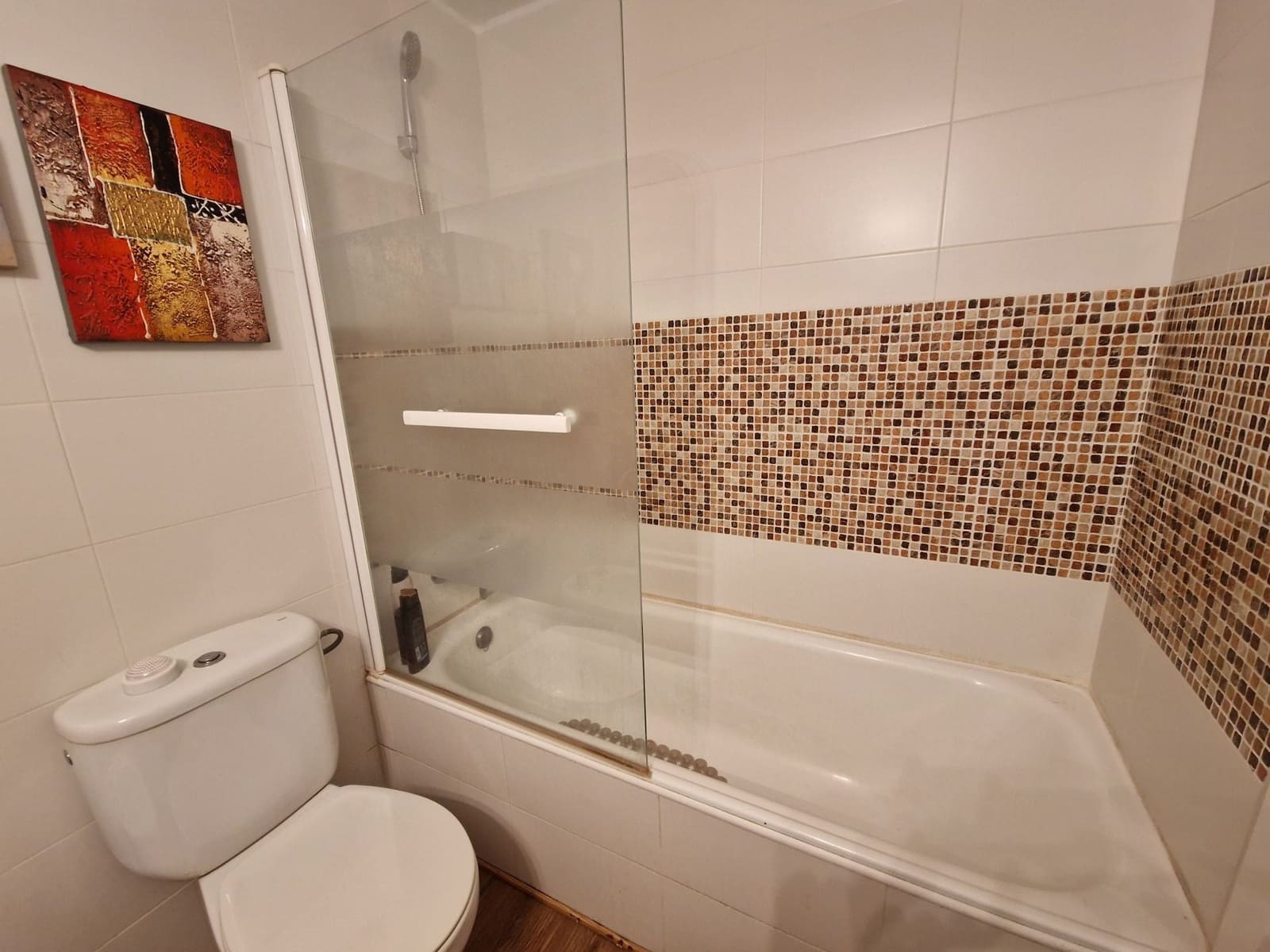 2 bedroom Apartment for sale in Nueva Andalucia with pool garage - € 298,000 (Ref: 10033061)