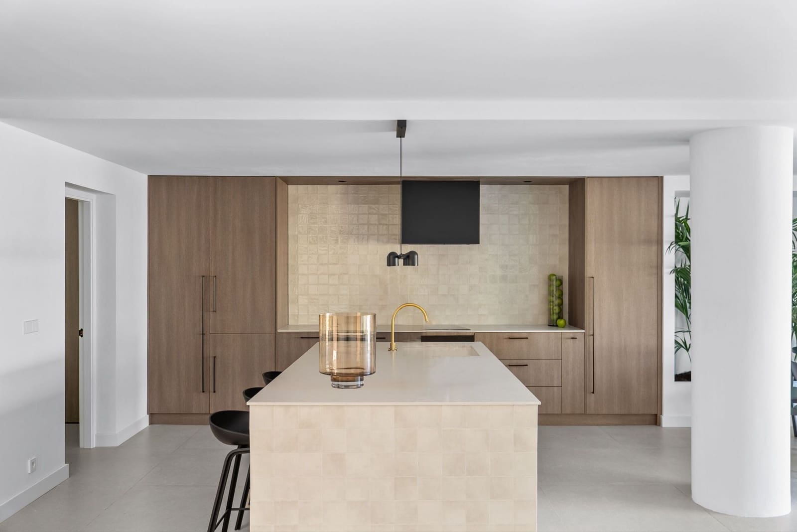 3 makuuhuone Omakotitalo myytävänä paikassa Nueva Andalucia mukana uima-altaan - 1 395 000 € (Ref: 10035788)
