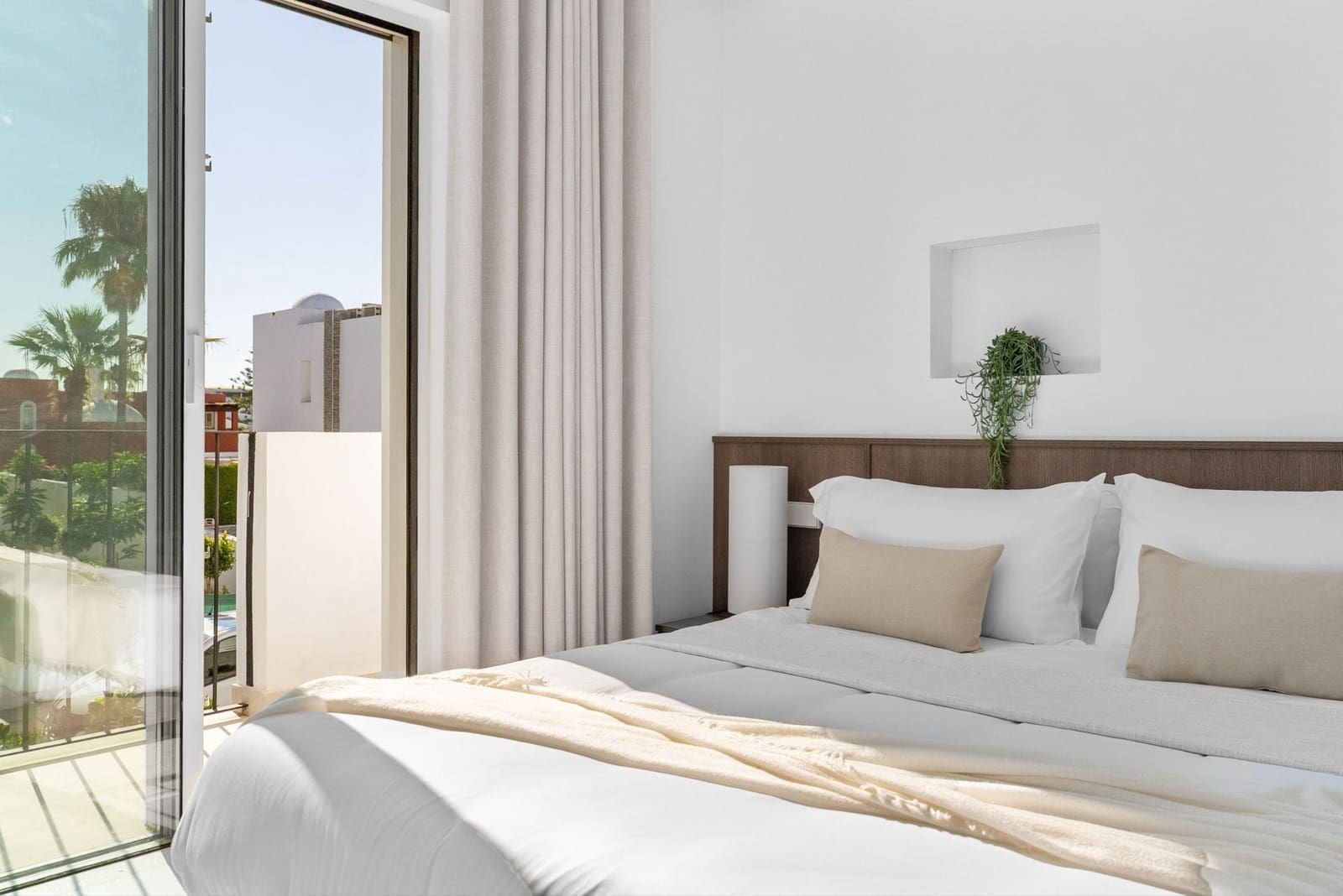 3 makuuhuone Omakotitalo myytävänä paikassa Nueva Andalucia mukana uima-altaan - 1 395 000 € (Ref: 10035788)
