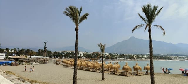 1 quarto Apartamento para venda em Puerto Banus, Marbella - 656 000 € (Ref: 10041832)