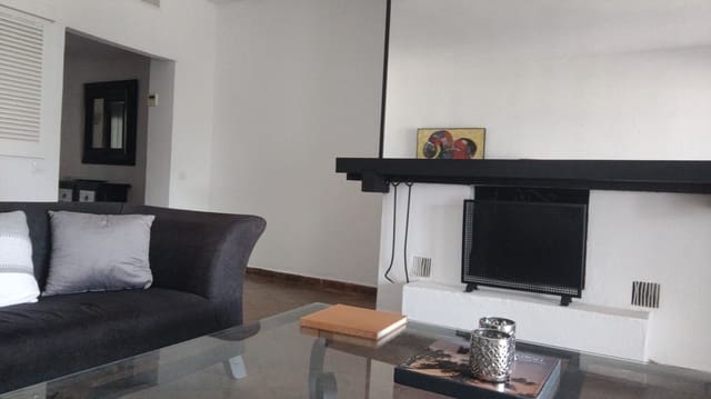 1 quarto Apartamento para venda em Puerto Banus, Marbella - 656 000 € (Ref: 10041832)