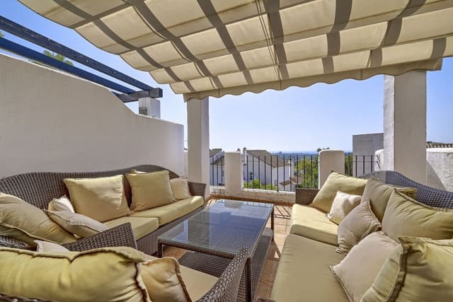 3 soveværelse Penthouse til salg i Nueva Andalucia, Marbella med swimmingpool garage - € 1.200.000 (Ref: 10045853)