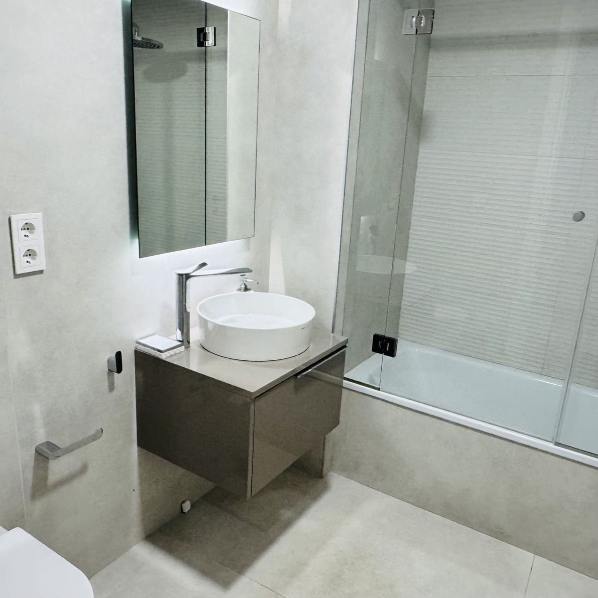 2 sypialnia Apartament na sprzedaż w Estepona z basenem garażem - 898 000 € (Ref: 10074789)