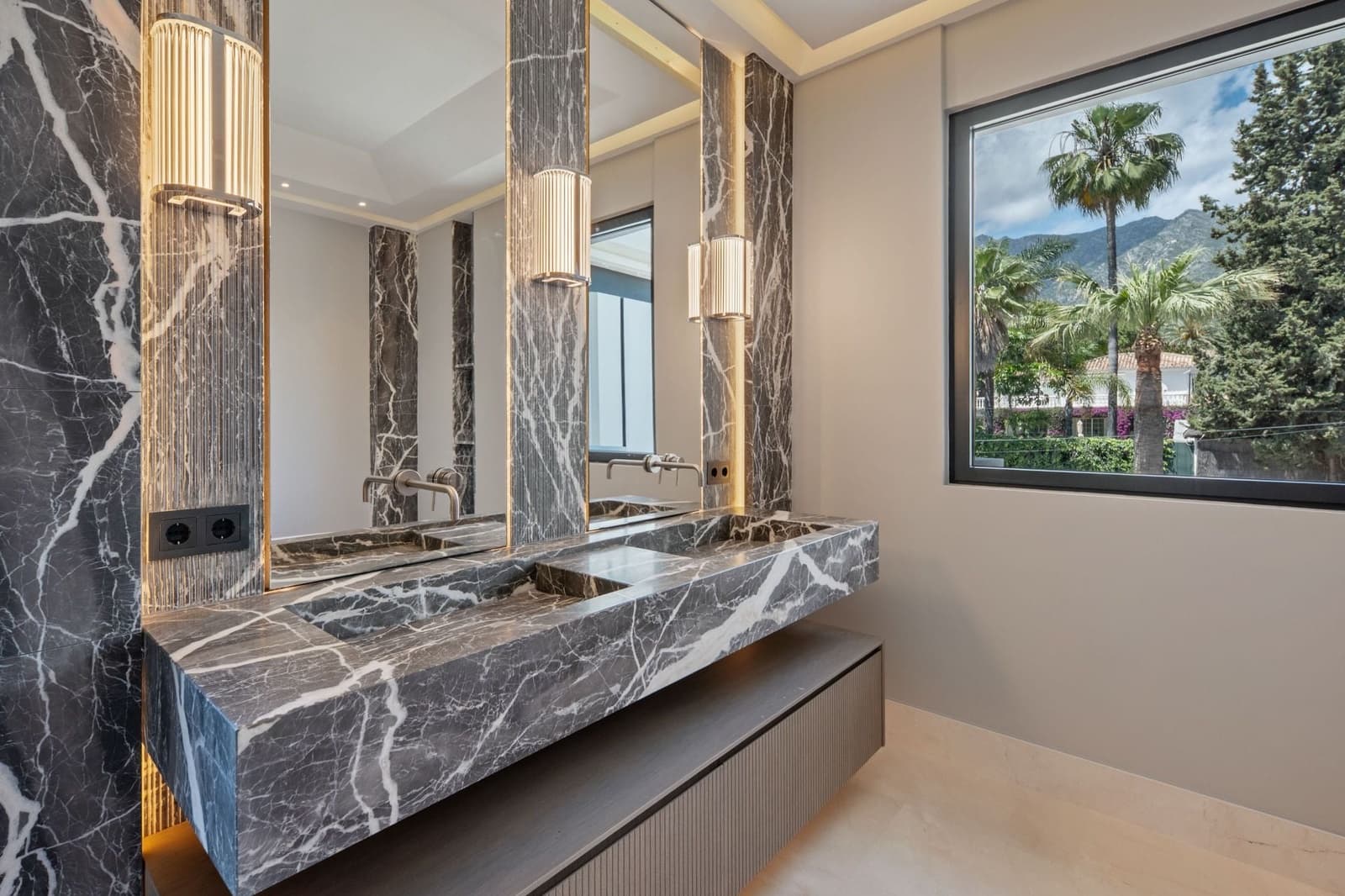 6 soverom Villa til salgs i Marbella med svømmebasseng - € 9 300 000 (Ref: 10088650)