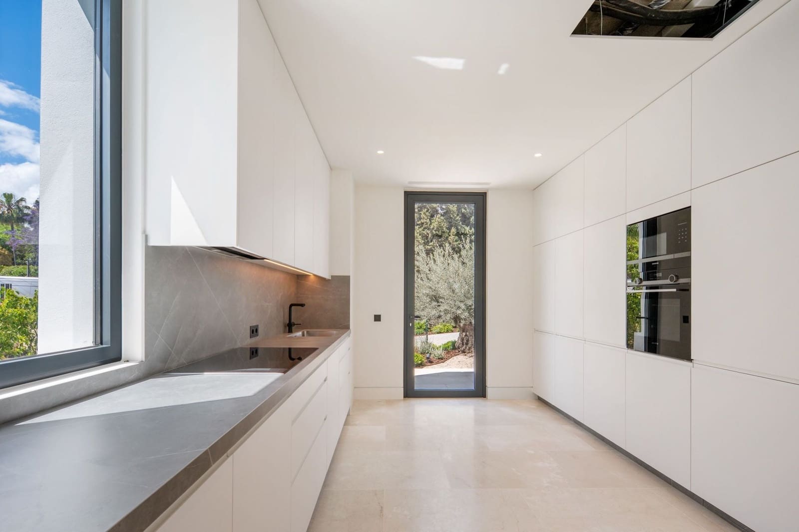 6 soverom Villa til salgs i Marbella med svømmebasseng - € 9 300 000 (Ref: 10088650)