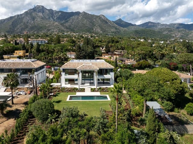 6 slaapkamer Villa te koop in Sierra Blanca, Marbella met zwembad - € 9.300.000 (Ref: 10088650)