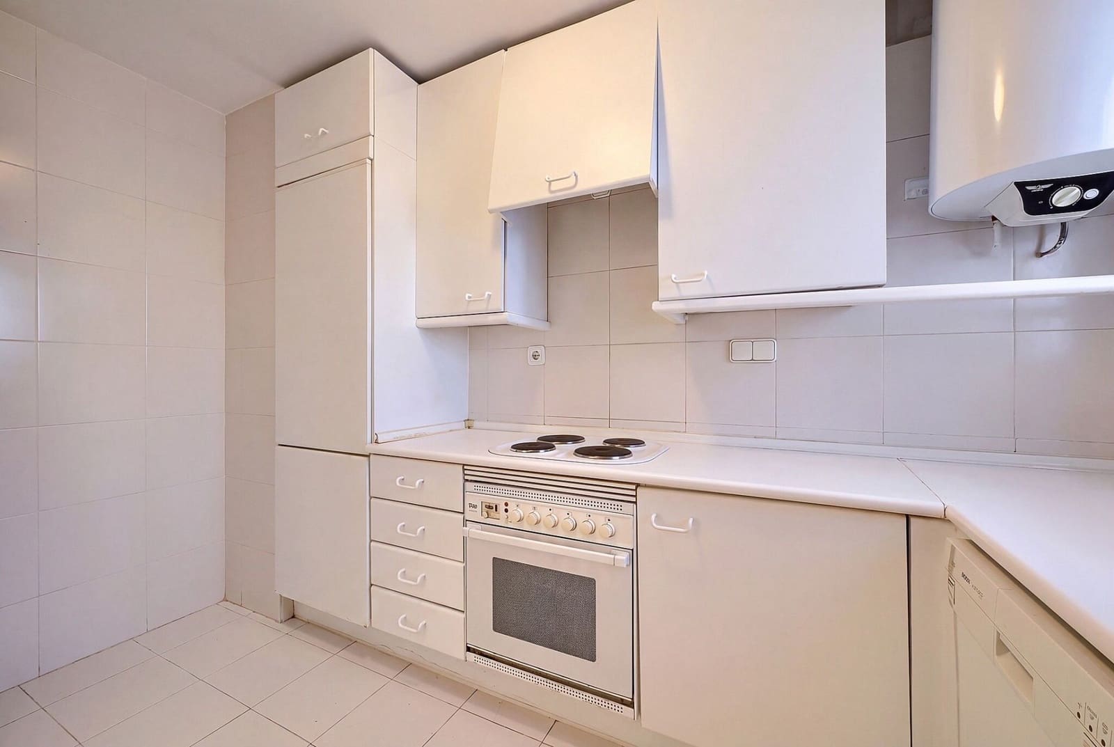 Apartamento de 2 habitaciones en La Quinta en venta - 475.000 € (Ref: 10111117)