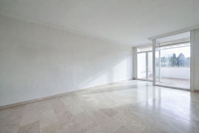 Apartamento de 2 habitaciones en La Quinta, Benahavís en venta - 475.000 € (Ref: 10111117)