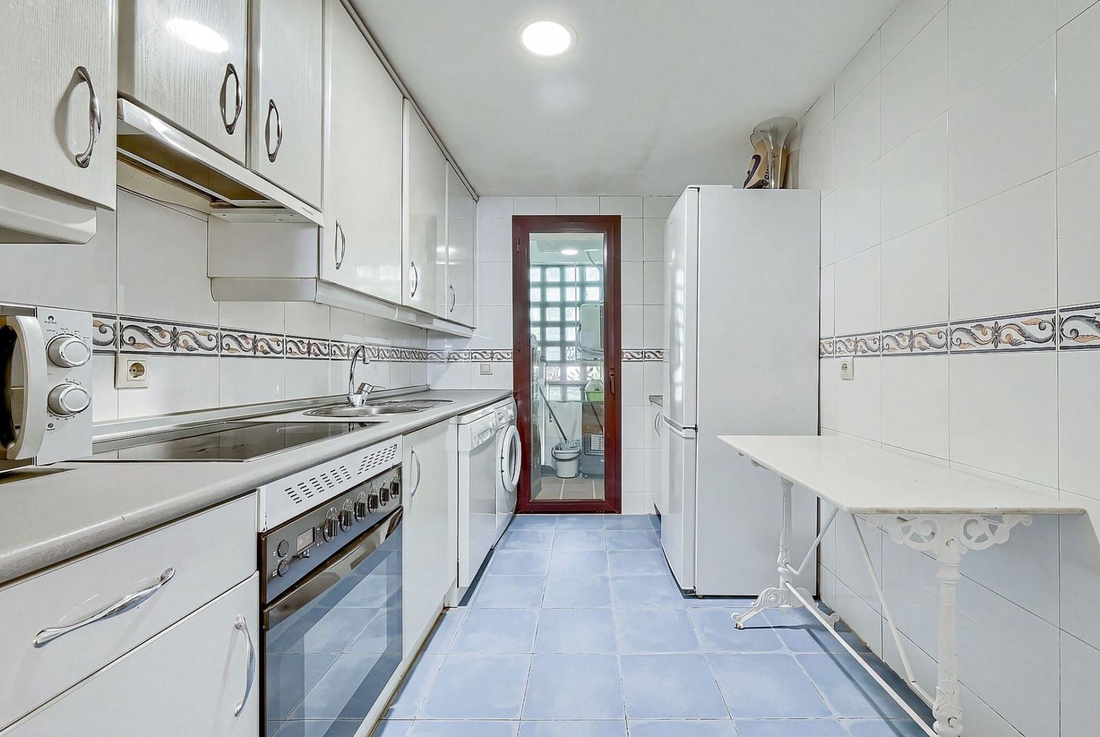 2 quarto Apartamento para venda em Nueva Andalucia com piscina garagem - 520 000 € (Ref: 10118665)