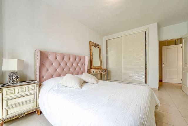 2 camera da letto Appartamento in vendita in Las Brisas, Marbella con piscina garage - 520.000 € (Rif: 10118665)