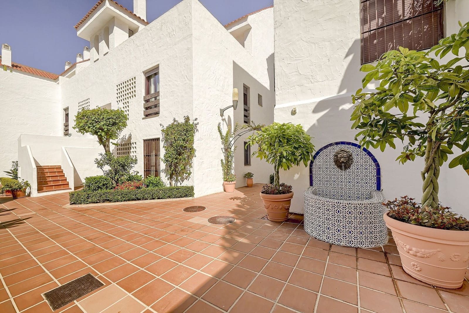 2 quarto Apartamento para venda em Nueva Andalucia com piscina garagem - 520 000 € (Ref: 10118665)
