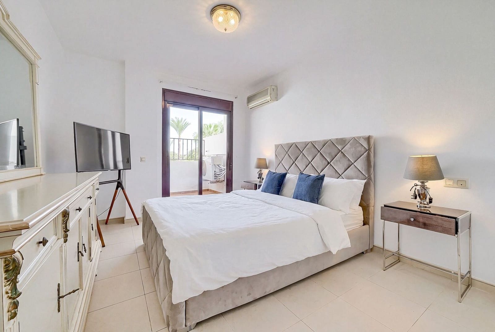 2 quarto Apartamento para venda em Nueva Andalucia com piscina garagem - 520 000 € (Ref: 10118665)