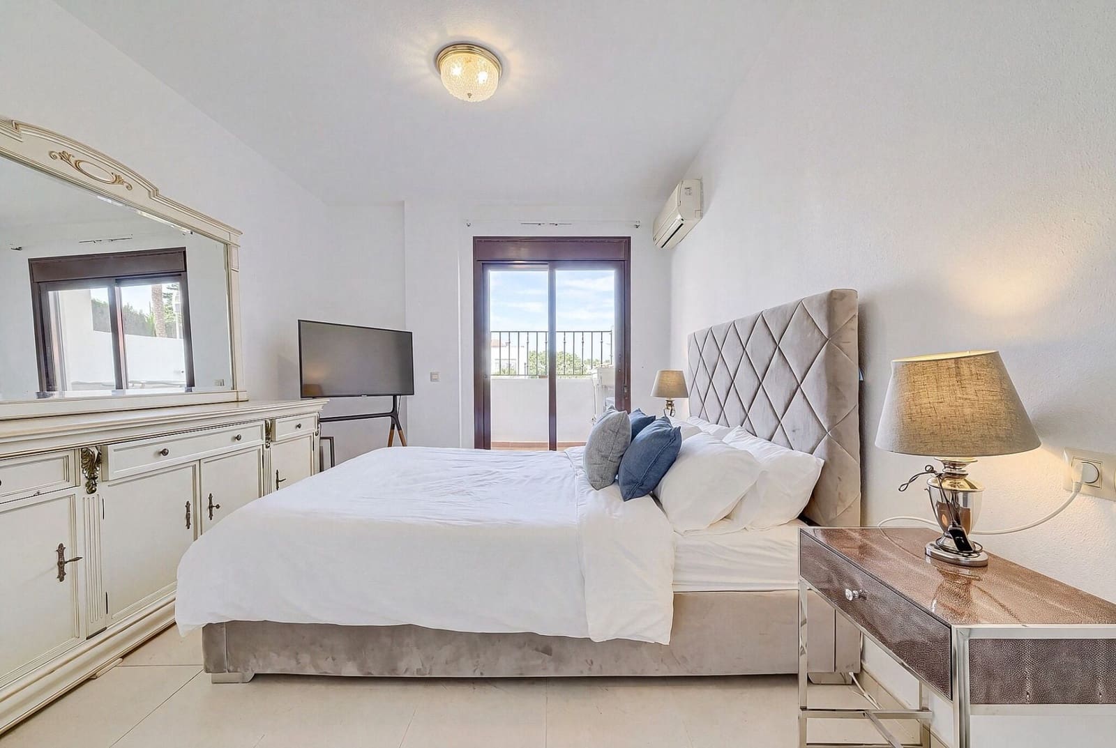 2 quarto Apartamento para venda em Nueva Andalucia com piscina garagem - 520 000 € (Ref: 10118665)