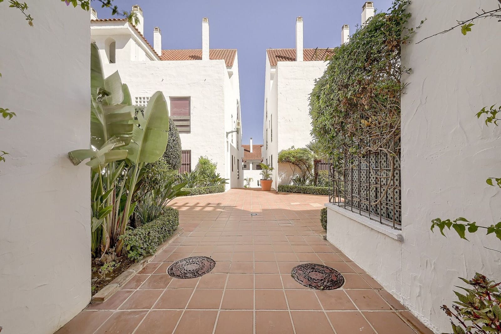 2 quarto Apartamento para venda em Nueva Andalucia com piscina garagem - 520 000 € (Ref: 10118665)