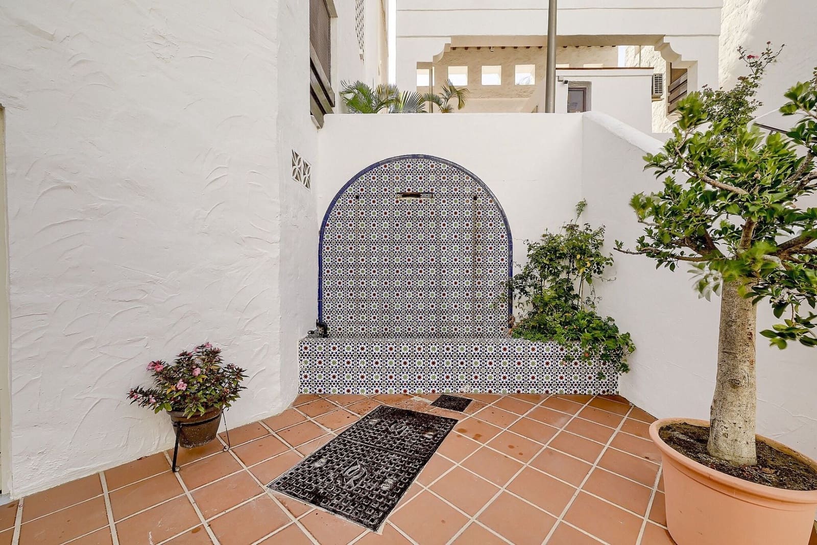 2 quarto Apartamento para venda em Nueva Andalucia com piscina garagem - 520 000 € (Ref: 10118665)