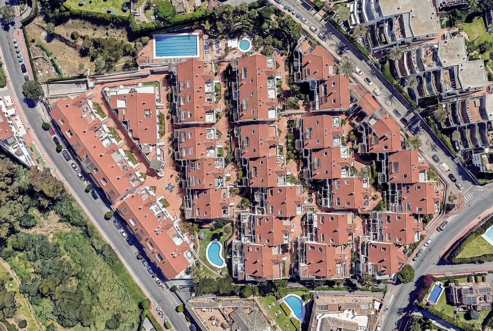 2 quarto Apartamento para venda em Nueva Andalucia com piscina garagem - 520 000 € (Ref: 10118665)
