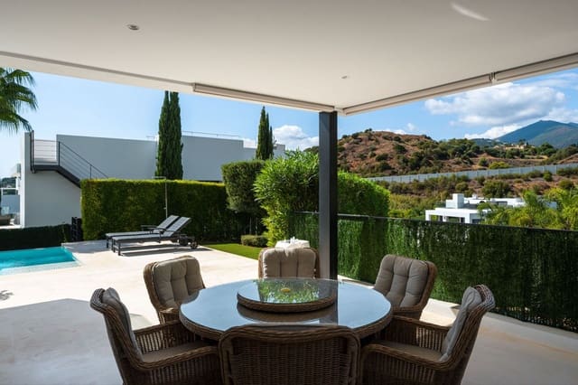 5 soveværelse Villa til salg i Nueva Andalucia, Marbella med swimmingpool garage - € 4.295.000 (Ref: 10169244)