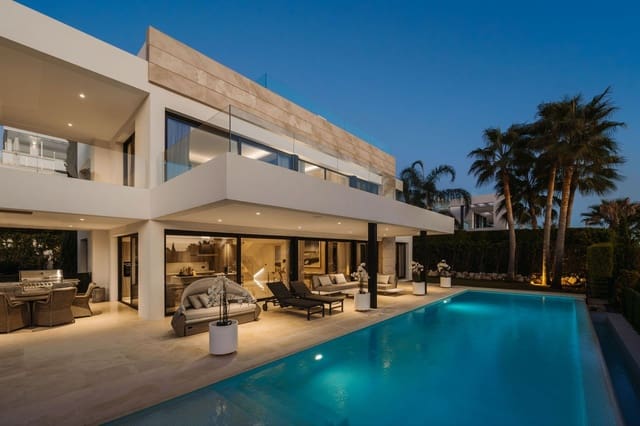 5 soveværelse Villa til salg i Nueva Andalucia, Marbella med swimmingpool garage - € 4.295.000 (Ref: 10169244)
