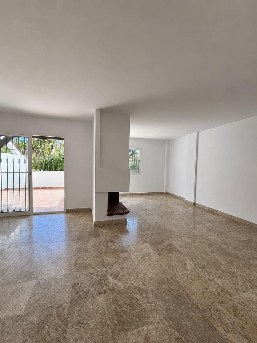 Casa de 3 habitaciones en Nueva Andalucia en venta con piscina - 625.000 € (Ref: 10170440)