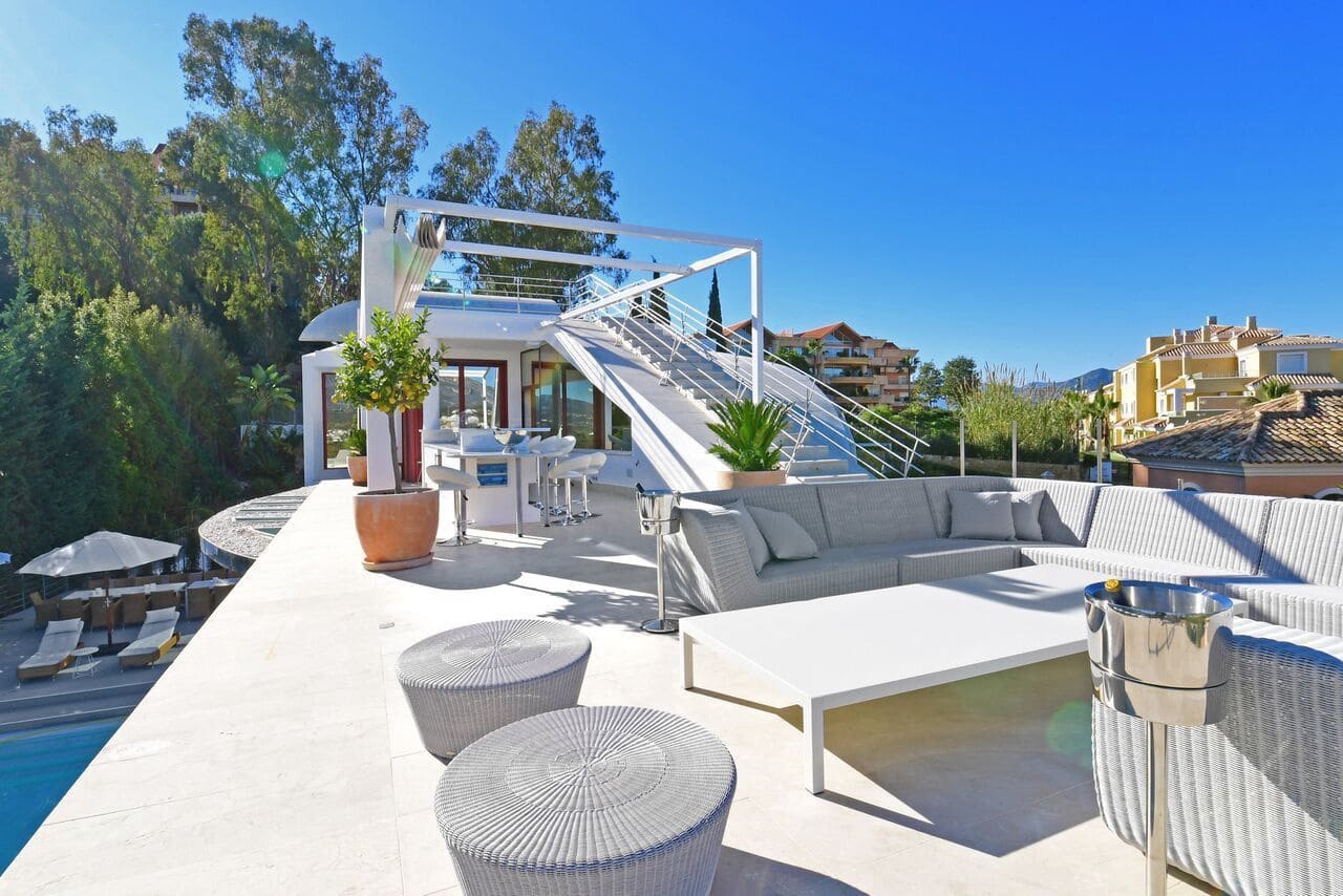 Chalet de 7 habitaciones en Nueva Andalucia en venta - 4.400.000 € (Ref: 3574679)