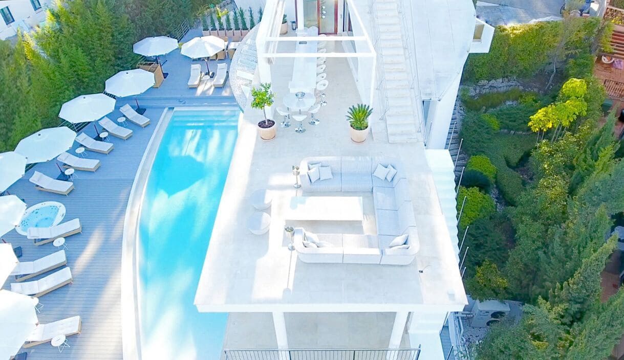 Chalet de 7 habitaciones en Nueva Andalucia en venta - 4.400.000 € (Ref: 3574679)