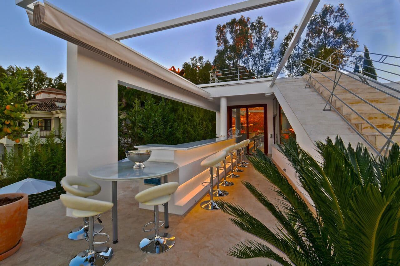 Chalet de 7 habitaciones en Nueva Andalucia en venta - 4.400.000 € (Ref: 3574679)