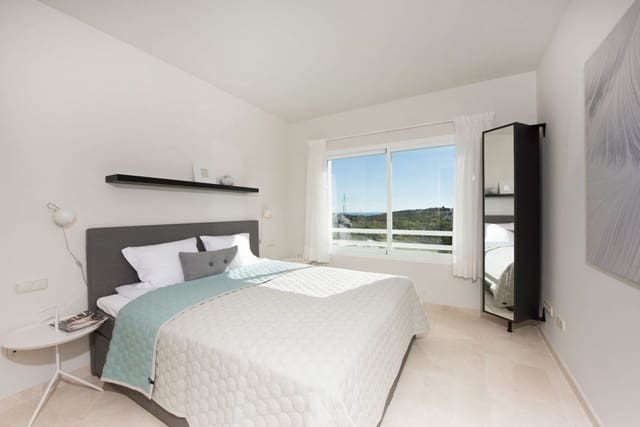 Apartamento de 2 habitaciones en Casares Pueblo, Casares en venta - 545.000 € (Ref: 3575780)