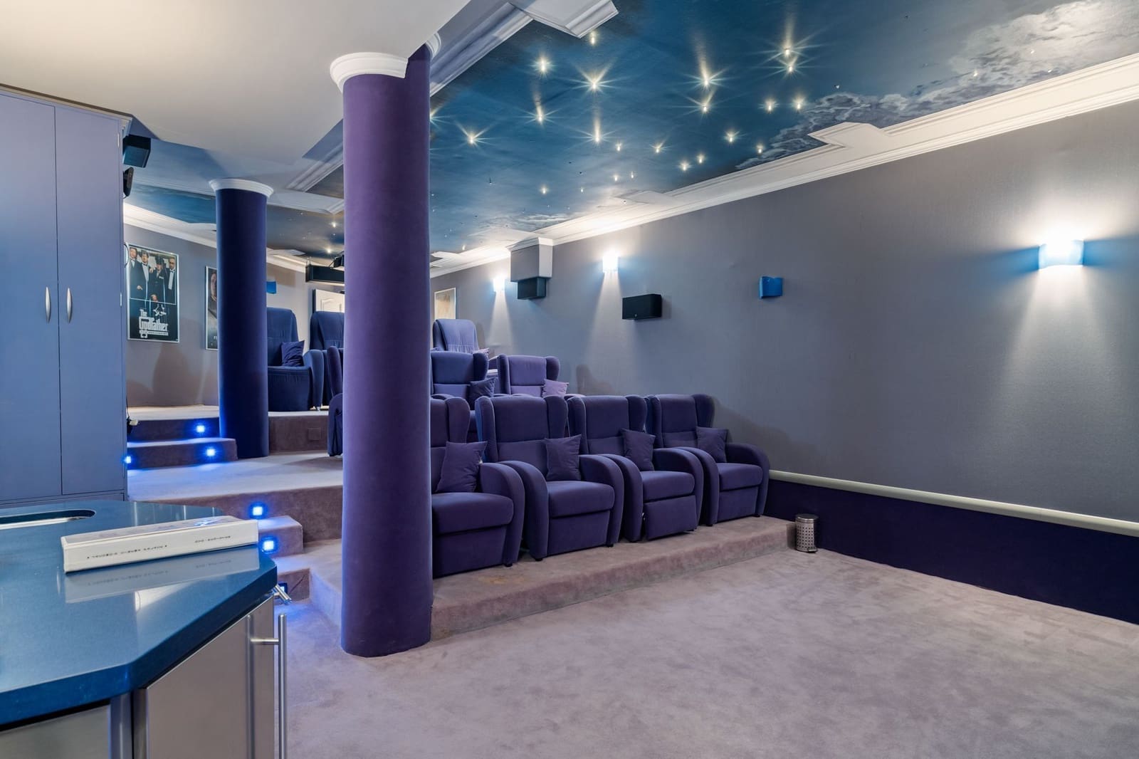 6 slaapkamer Villa te koop in Nueva Andalucia - € 6.900.000 (Ref: 3618726)