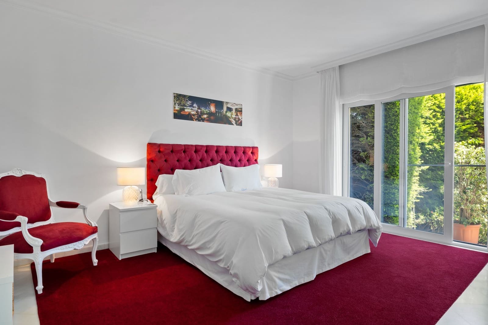 6 slaapkamer Villa te koop in Nueva Andalucia - € 6.900.000 (Ref: 3618726)