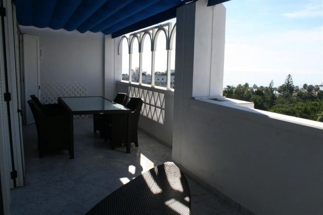 3 soveværelse Penthouse til salg i Puerto Banus, Marbella - € 3.500.000 (Ref: 3618792)