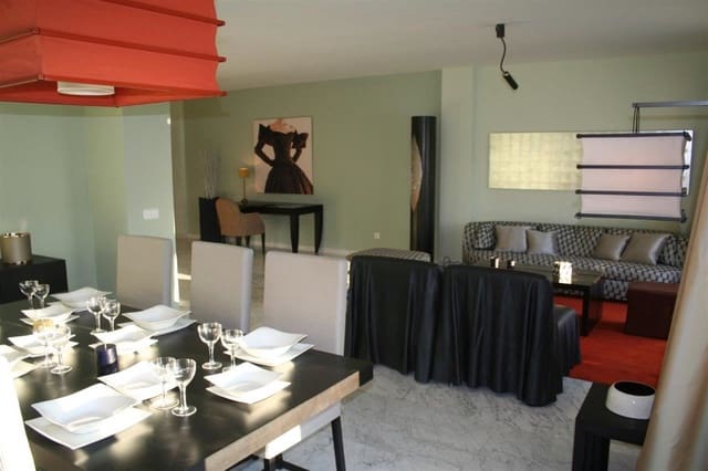 3 soveværelse Penthouse til salg i Puerto Banus, Marbella - € 3.500.000 (Ref: 3618792)