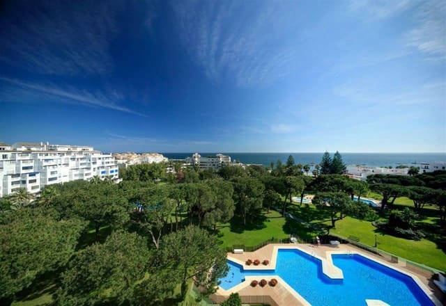 3 soveværelse Penthouse til salg i Puerto Banus, Marbella - € 3.500.000 (Ref: 3618792)