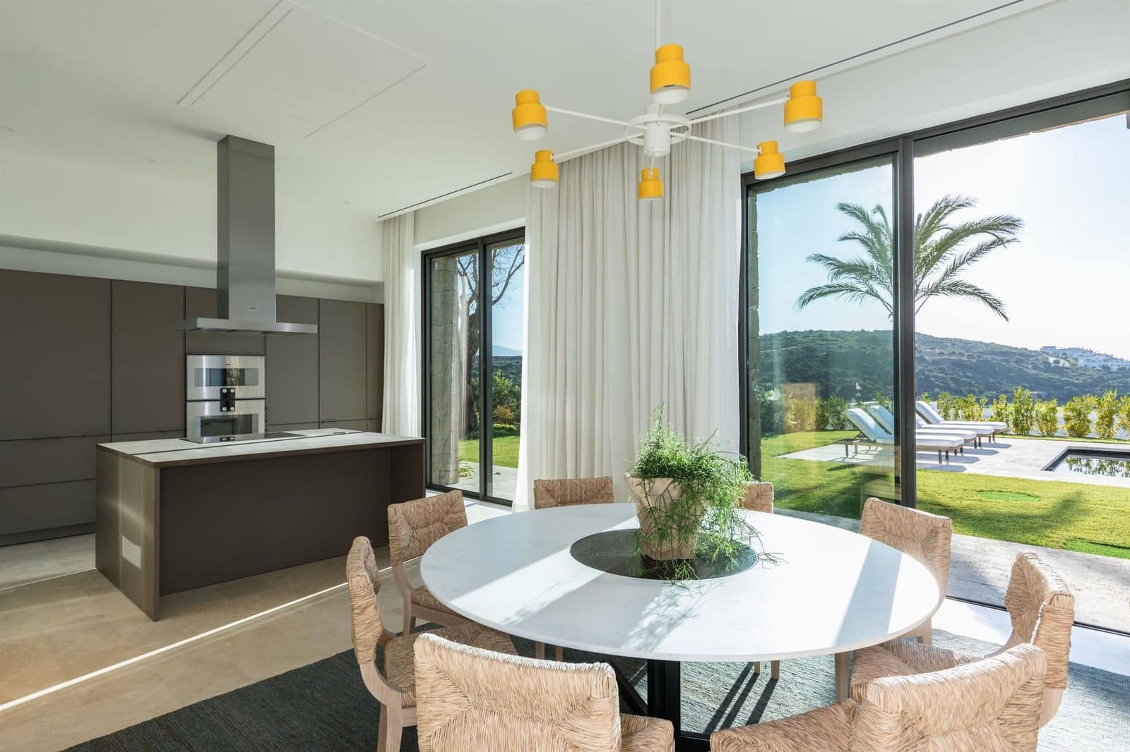 Chalet de 6 habitaciones en Casares en venta - 4.600.000 € (Ref: 3618806)