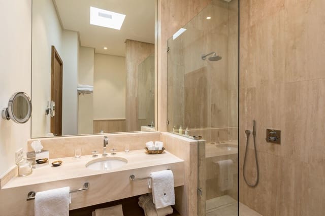 6 slaapkamer Villa te koop in Casares Pueblo, Casares - € 4.600.000 (Ref: 3618806)