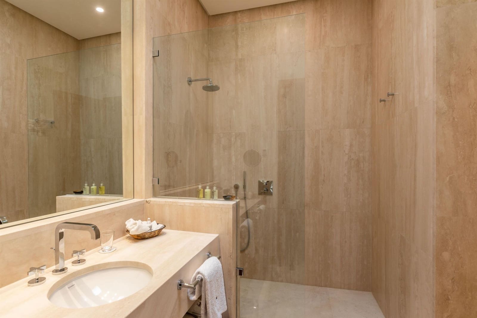 Chalet de 6 habitaciones en Casares en venta - 4.600.000 € (Ref: 3618806)