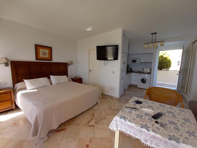 Studio na sprzedaż w Santa María, Marbella - 295 000 € (Ref: 3618917)