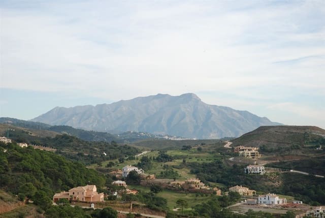 Tontti myytävänä paikassa Montemayor - Marbella Club, Benahavís - 445 000 € (Ref: 3618931)