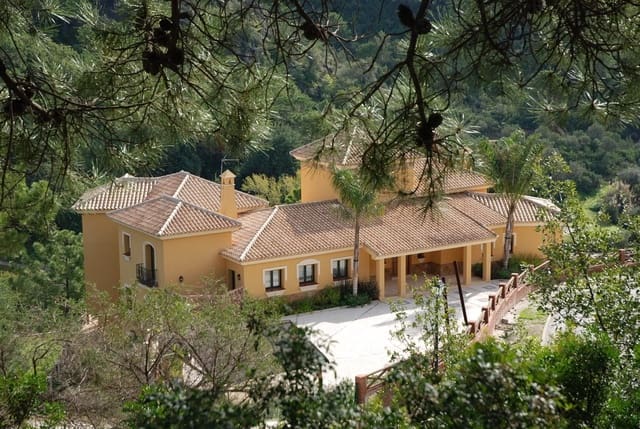 Tontti myytävänä paikassa Montemayor - Marbella Club, Benahavís - 445 000 € (Ref: 3618931)