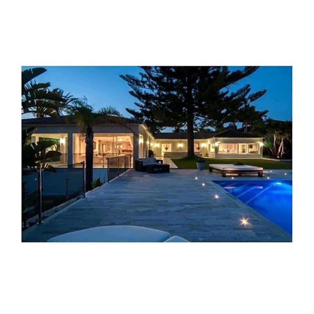 8 bedroom Villa for sale in Elviria - € 3,500,000 (Ref: 3701139)